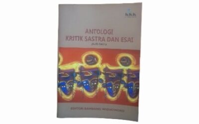 Antologi Kritik Sastra dan Esai