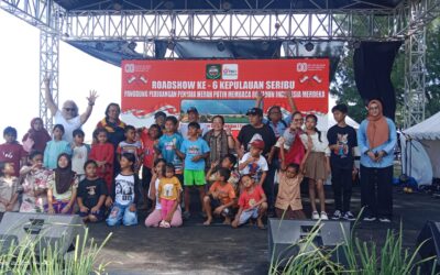 Warga Untung Jawa Antusias Nikmati Pembacaan Puisi dari TISI